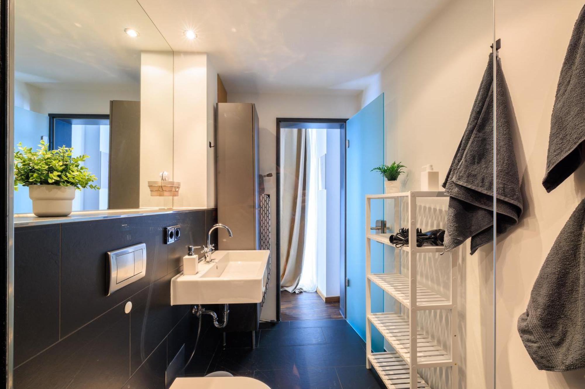 Global Living - Design Apartment I Rathausplatz I Kitchen I Augsburg Exteriör bild